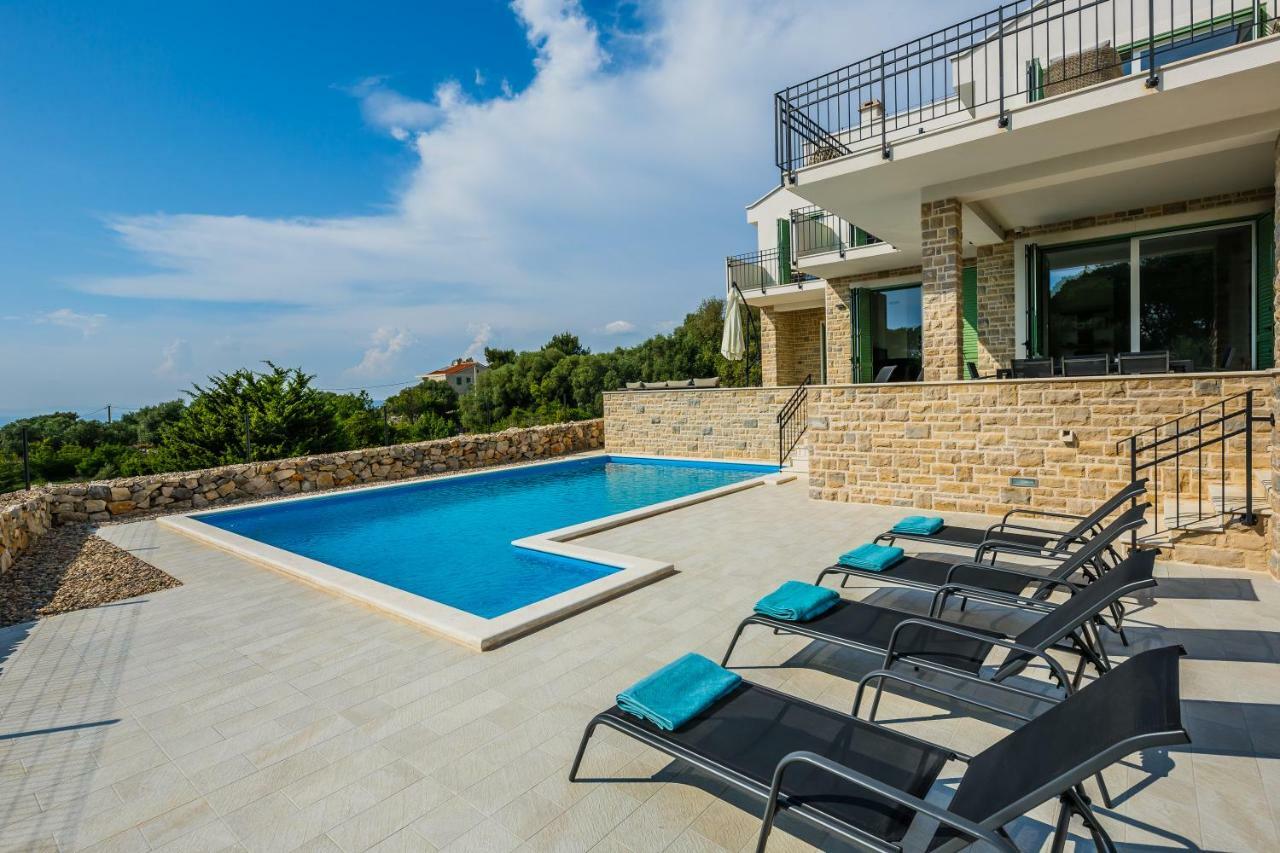 Villa Bramasole Lun نوفاليا المظهر الخارجي الصورة