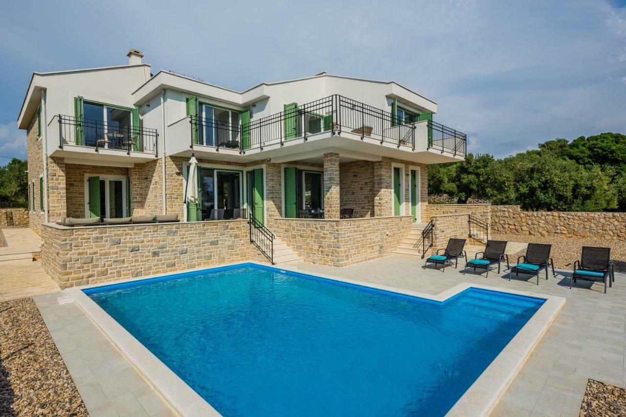 Villa Bramasole Lun نوفاليا المظهر الخارجي الصورة